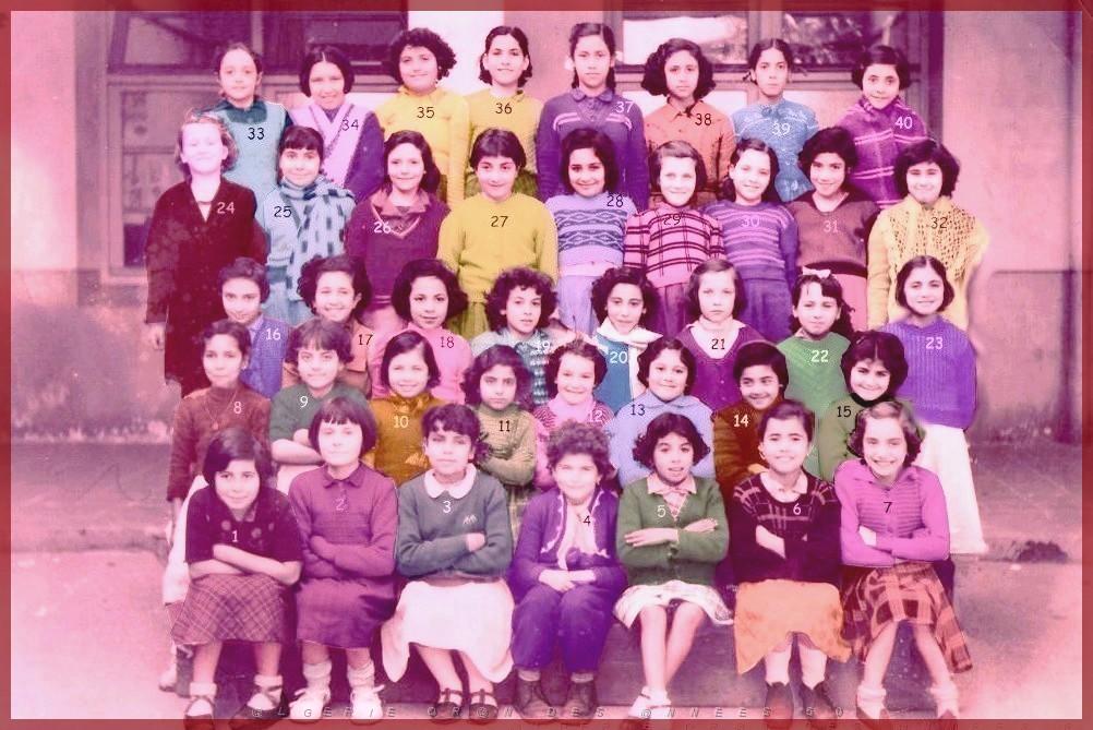 ECOLE SAINT ANDRE FILLES 1952 CM1 MME ABRIAT.jpg